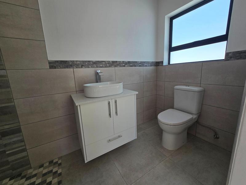 3 Bedroom Property for Sale in Britannia Bay Western Cape